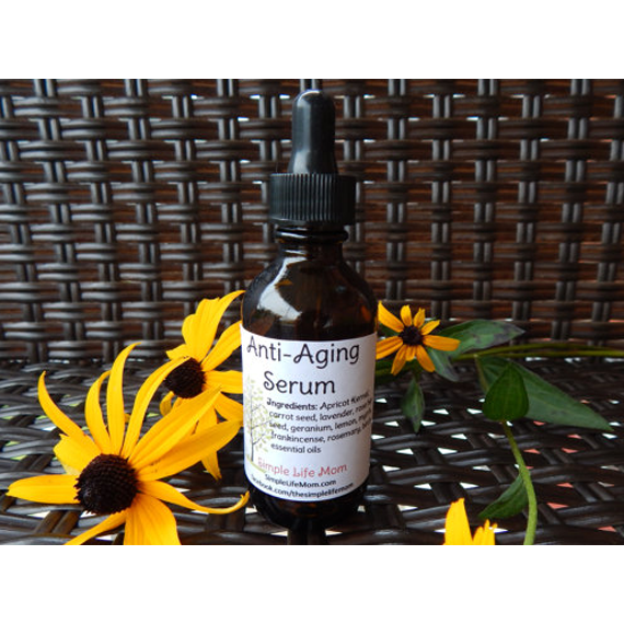 Simple Life Mom - Anti-Aging Serum with Essential Oils 2 oz.